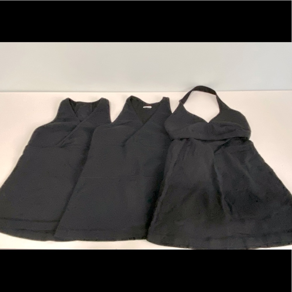 Lululemon lot of 3 tanks sz.S-M